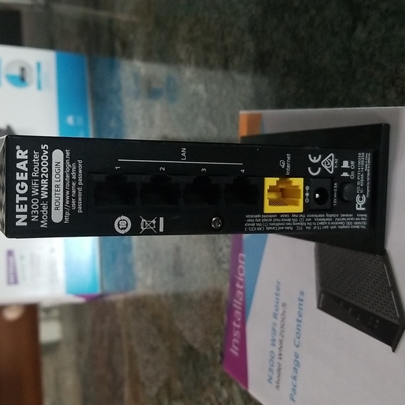 NETGEAR N300 Wireless N Router Model WNR2000 - Picture 4 of 5